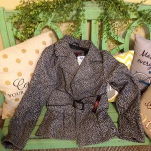 Black & white thread small jacket with buckle